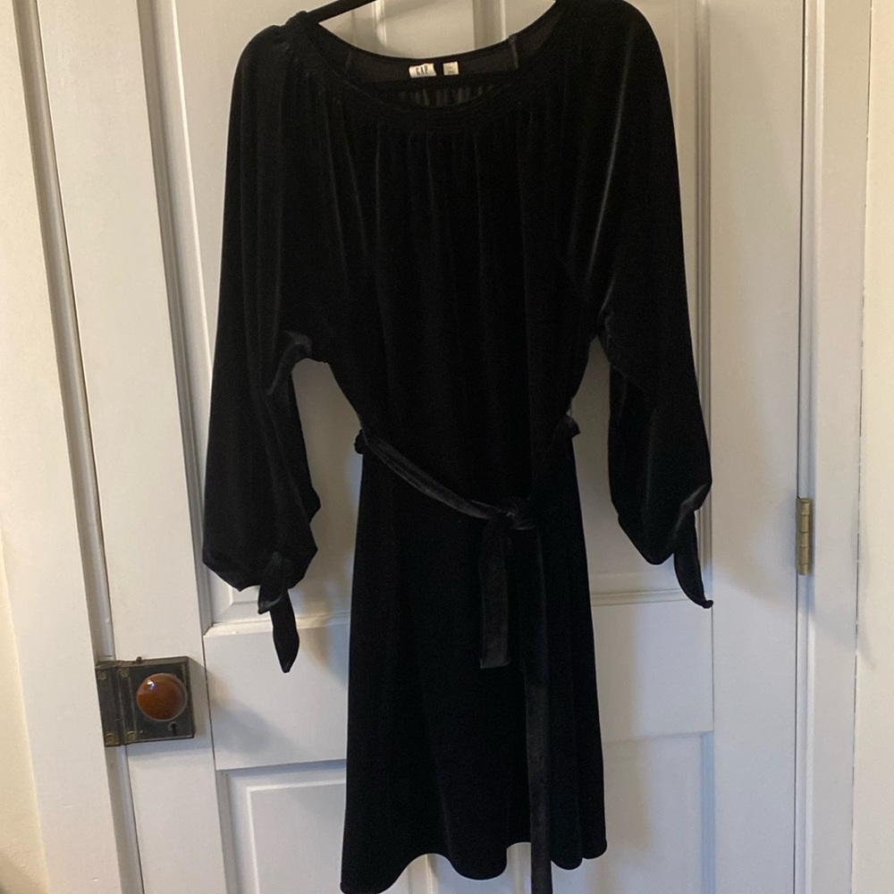 Gap velvet dress